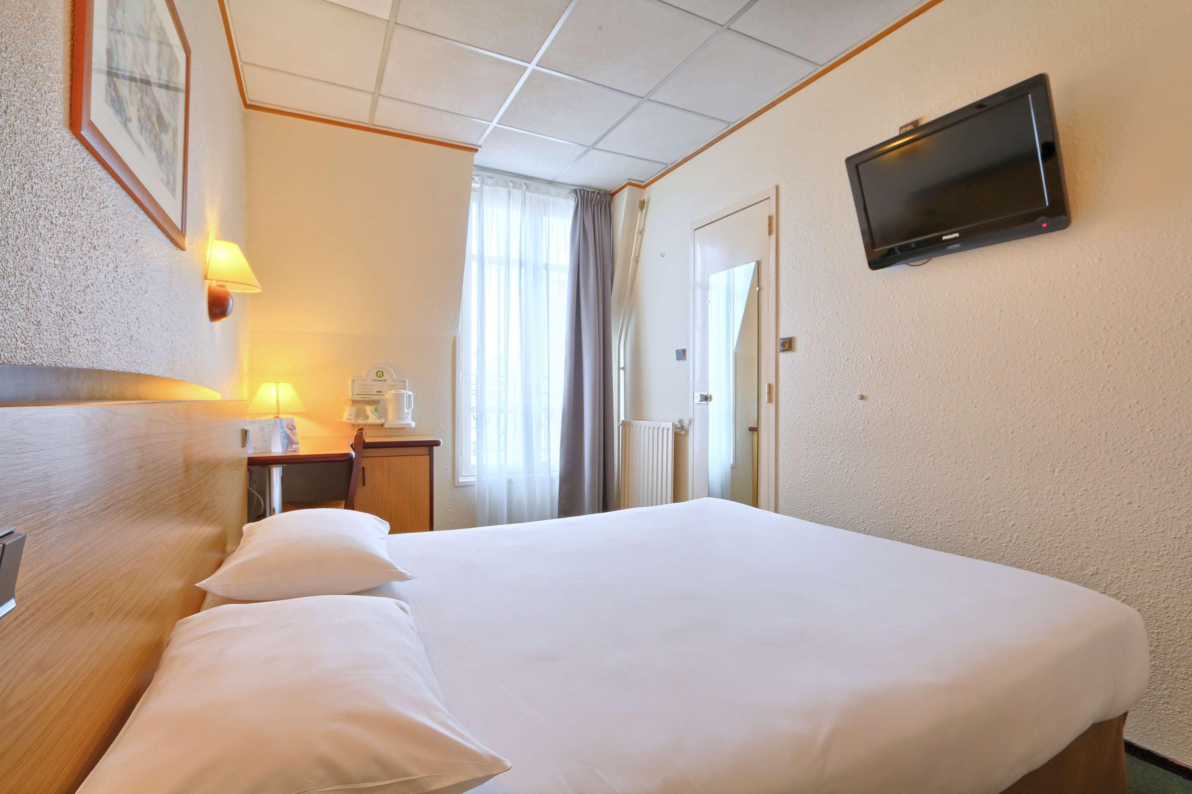 Campanile Paris Ouest - Boulogne Hotel Exterior photo