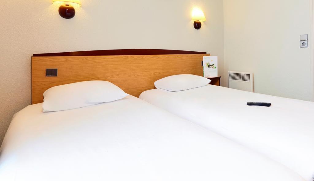 Campanile Paris Ouest - Boulogne Hotel Exterior photo